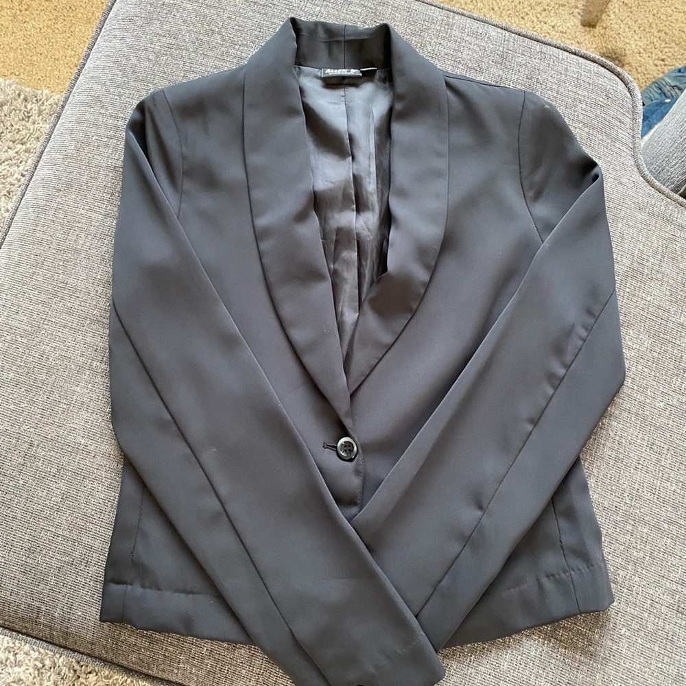Allen B Blazer